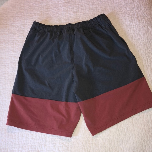 H&M men’s swim shorts - Picture 3 of 4